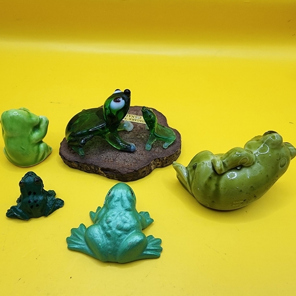 Vintage Frog Figurine Mixed Lot Glass Ceramic Mid Century Miniature - Picture 3 of 4